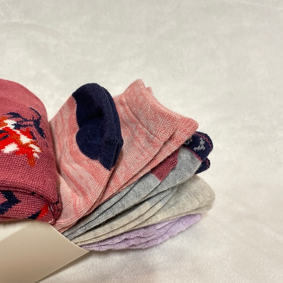 Lucky Brand Women’s Crew Socks 5 Pairs - Picture 8 of 10